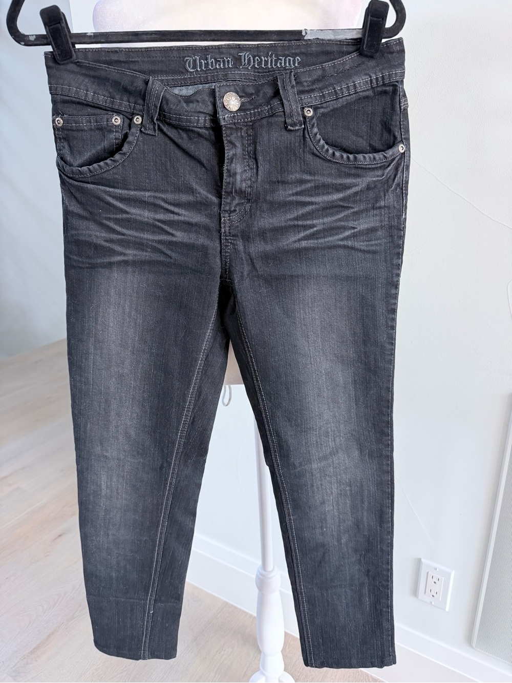 Vintage Y2K Urban Heritage Charcoal Black Skinny Jeans size 31
